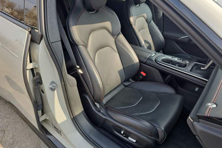 Used Xiaomi Auto SU7 2024 Rear-Drive Long-Range Intelligent Driving Version