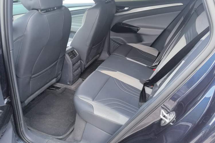 Used Volkswagen ID.4 CROZZ 2021 Long-Range PRO Two-Wheel Drive Version