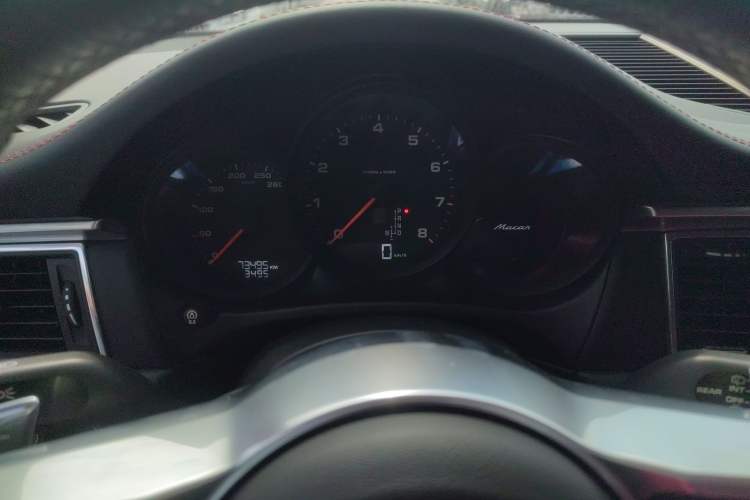 Used Porsche Macan 2017 Macan 2.0T