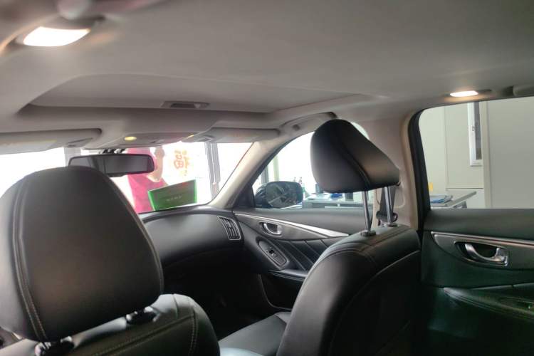 Used Infiniti Q50L 2016 2.0T Enjoyment Edition
