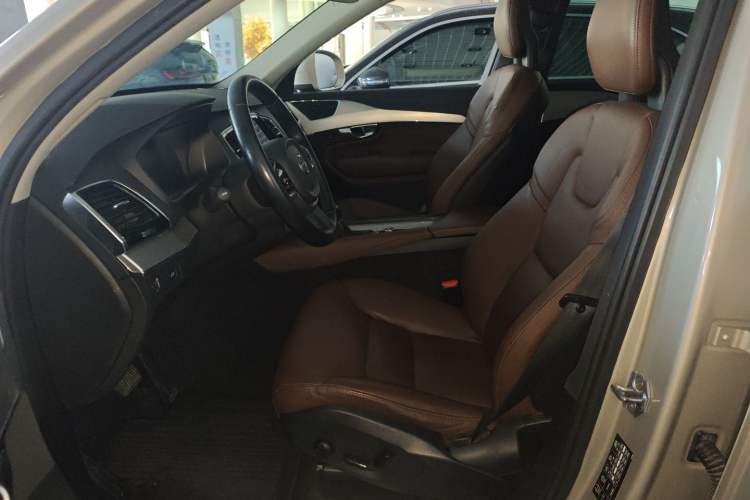 Used Volvo XC90 2018 T6 Zhiyi Edition 7-Seater
