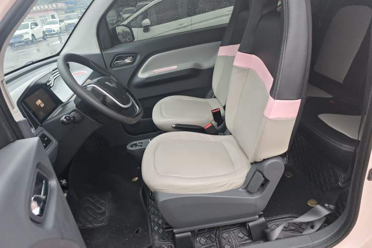 Used Wuling Hongguang MINIEV 2022 Macaron Colorful Edition Lithium-Ion Battery
