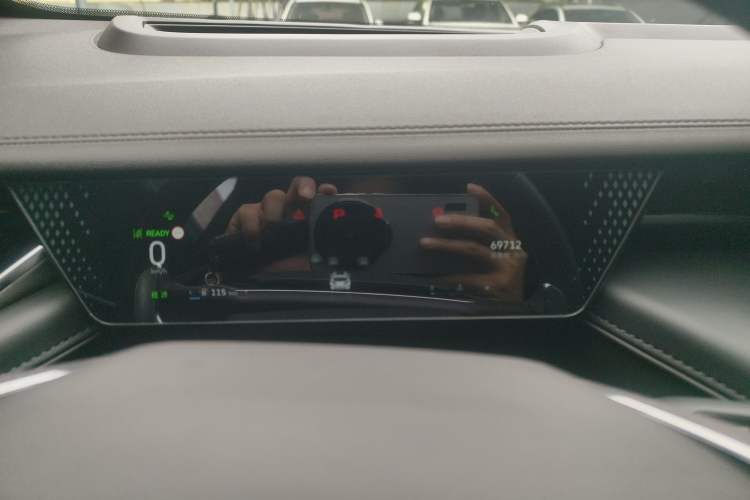 Used Wey Mocha 2021 2.0T Two-Wheel-Drive Ultra-Strong Version
