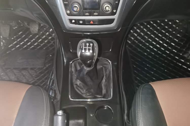 Used Foday Landfort 2015 1.9T Diesel Two-Wheel Drive Standard Edition 7 Seats