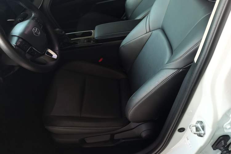 Used Toyota Camry 2024 2.0E Elite Edition
