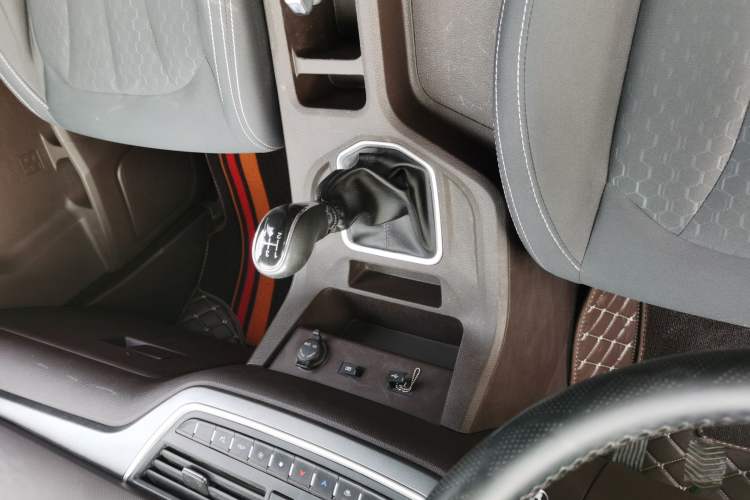 Used BAW Ruisheng Ace M7 2023 2.0L Long Wheelbase Wealth Creation Version 7 Seats
