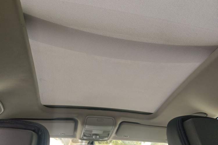 Used Volkswagen Sharan 2013 1.8TSI Standard Model
