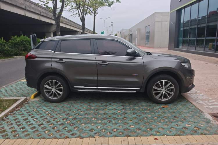 Used Geely Auto Emgrand X7 Sport 2018 1.8TD Automatic Two-Wheel Drive Smart Connect 4G Internet Edition