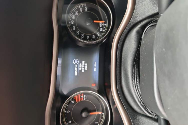 Used Jeep Cherokee 2016 2.4L Professional Smart Version Odometer Close Up