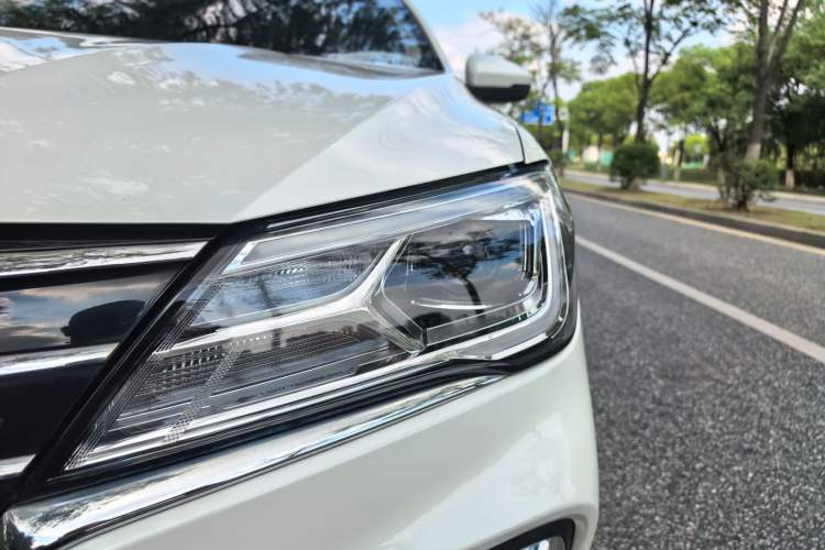 Used Roewe Ei5 2019 Smart Connect Flagship Edition