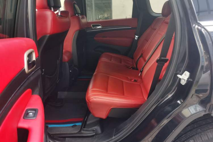 Used Jeep Grand Cherokee 2014 3.0L Comfort Navigation Edition