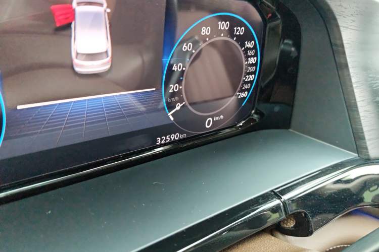 Used Volkswagen Viloran 2023 Revised Version 380TSI Luxury Edition Odometer Close Up