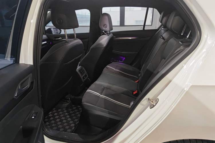 Used Volkswagen Golf 2023 280TSI DSG R-Line Lite