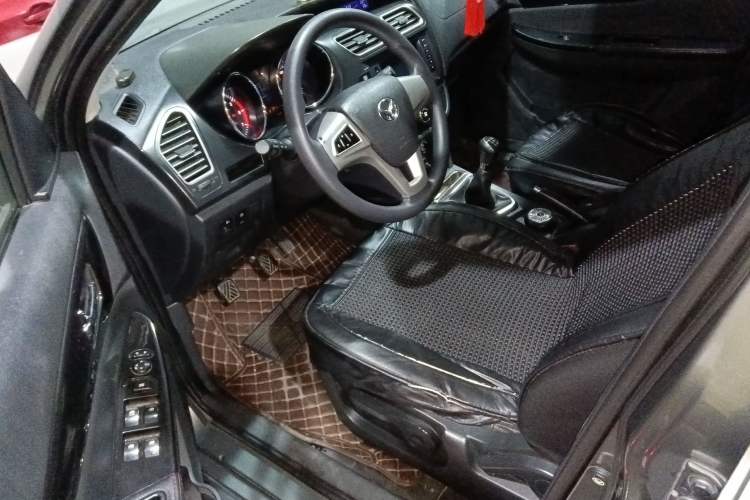 Used HYOSOW S2 2014 1.5L Manual Comfort Version China IV Emission Standard
