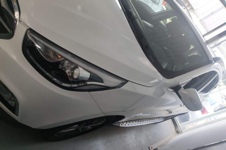 Used Hyundai ix35 2013 2.0L Automatic Two-Wheel Drive Smart GLS China IV Standard