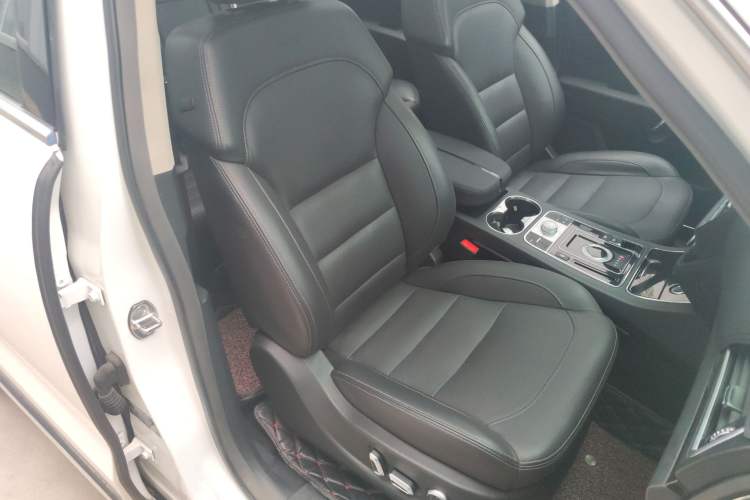 Used Zotye T600 2016 Sport Edition 2.0T DCT Prestige Model
