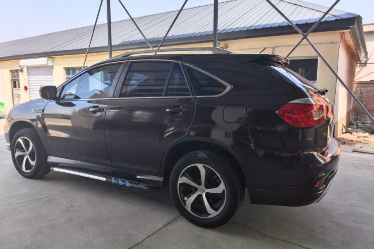 Used BYD S7 2016 2.0T Automatic Prestige Edition
