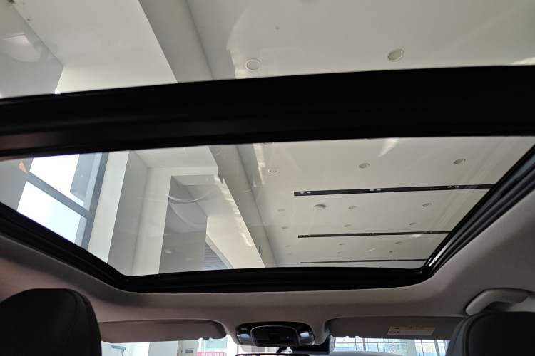 Used Hyundai Tucson 2023 Tucson L 1.5T Automatic Two-Wheel Drive DLX Luxury Edition Interior 2