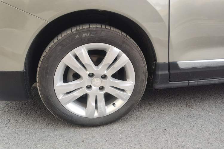 Used Peugeot 3008 2015 1.6THP Automatic Classic Edition