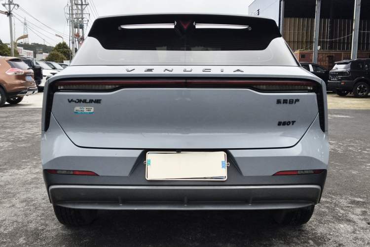 Used Venucia V 2021 260T Idol Edition