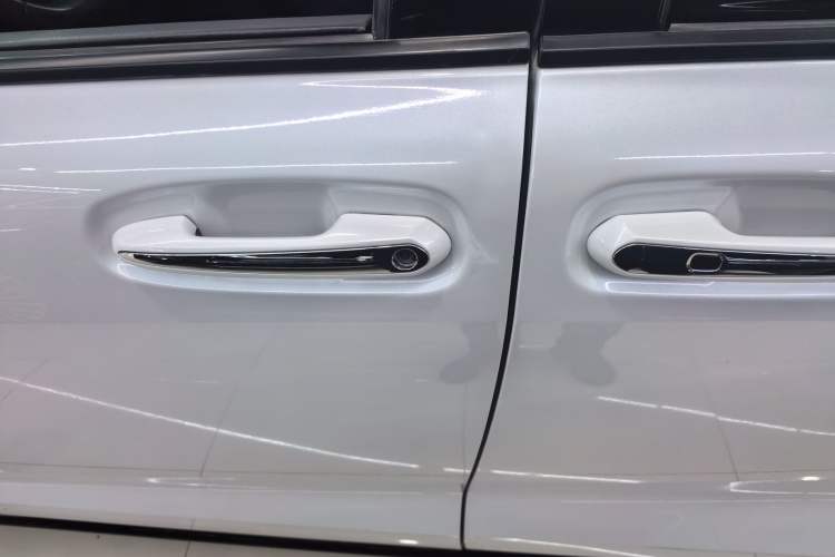 Used Toyota SIENNA 2021 2.5L Hybrid Ultimate Edition Interior 10