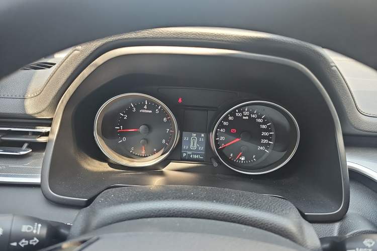 Used Haval M6 2021 PLUS 1.5T DCT Prestige Smart Connectivity Model
