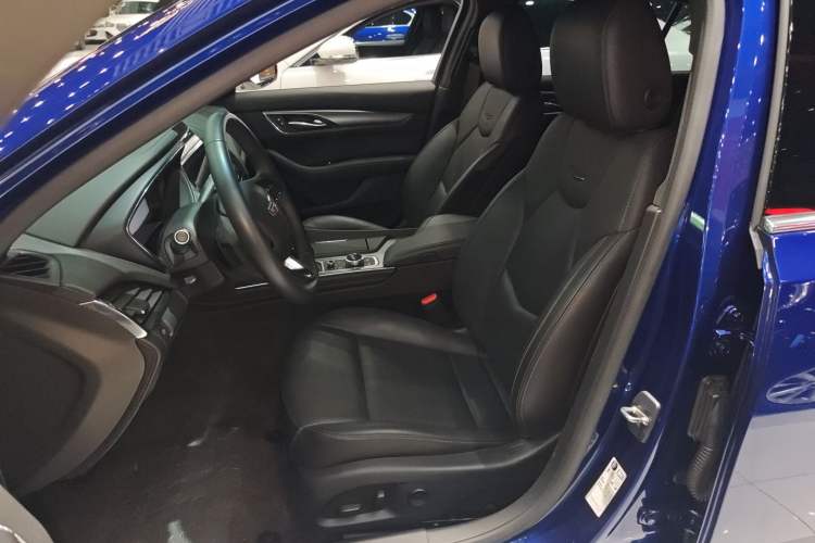 Used Cadillac CT5 2023 28T Luxury Edition (Standard Version) Left Front Seat