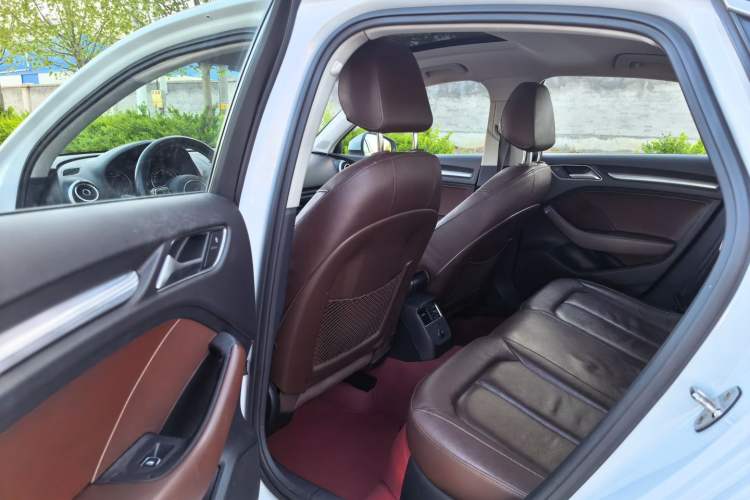 Used Audi A3 2014 Limousine 35 TFSI Automatic Comfort Model