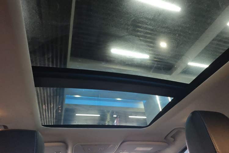 Used Ford Kuga 2017 EcoBoost 180 Two-Wheel-Drive Tiger Leap Model
