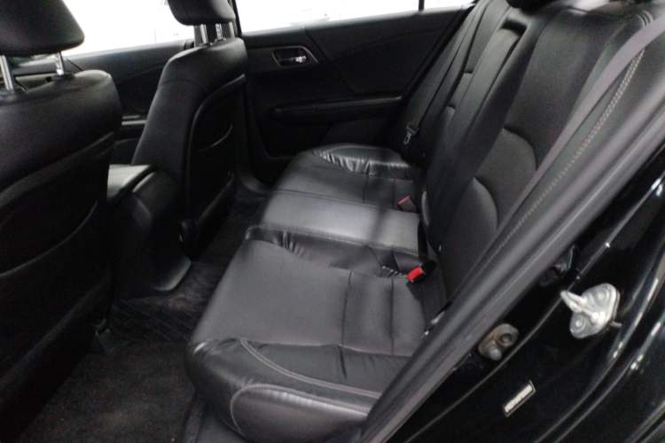 Used Honda Accord 2015 2.0L LXS Elite Edition Interior 2