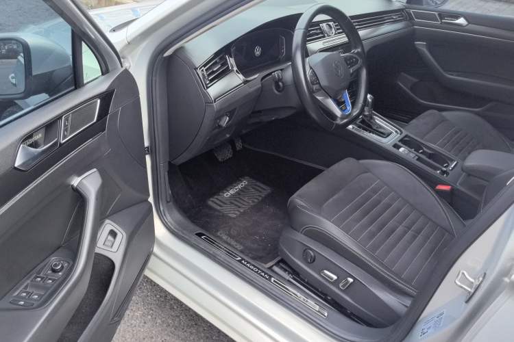 Used Volkswagen Magotan 2020 330TSI DSG Luxury Edition