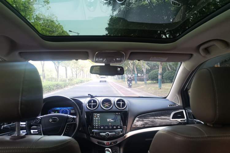 Used BYD S7 2017 2.0T Automatic Prestige Edition