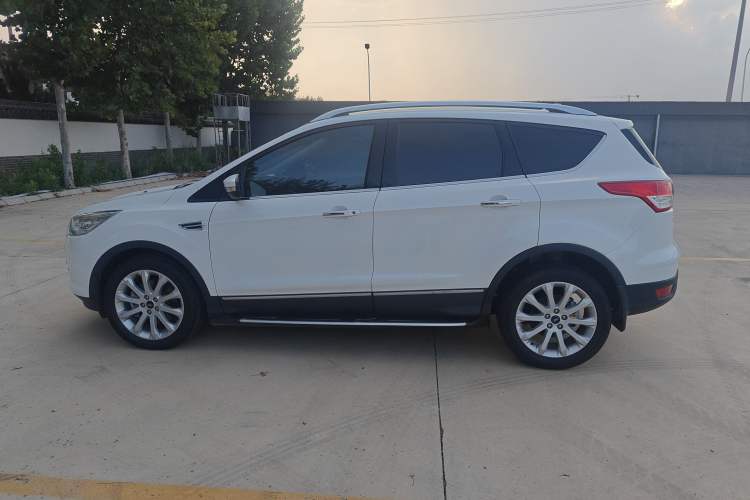 Used Ford Kuga 2015 2.0L GTDi Four-Wheel Drive Prestige Model