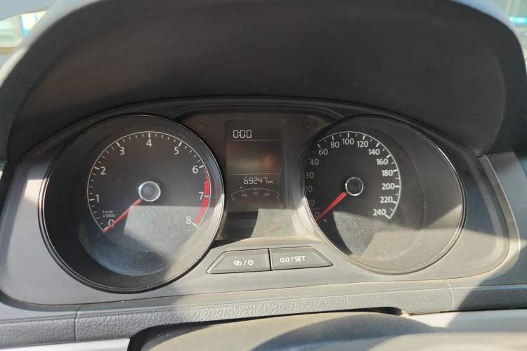 Used Volkswagen Lavida 2019 Lavida Start 1.5L Automatic Trendy Version China VI Standard Odometer Close Up