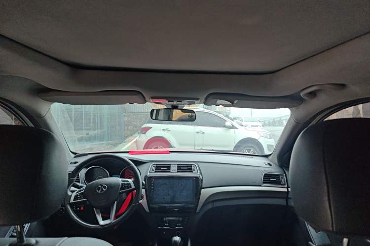 Used BAIC Senova X65 2015 2.0T Automatic Elite Model