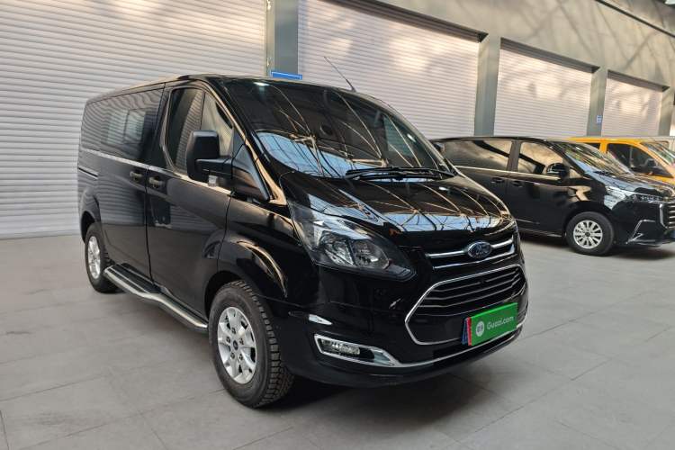 Used Ford Transit 2020 2.0T Diesel Multi-Function Commercial Vehicle Mid-Chassis Low-Roof Design with Dual Rear Doors Emission Standard China V