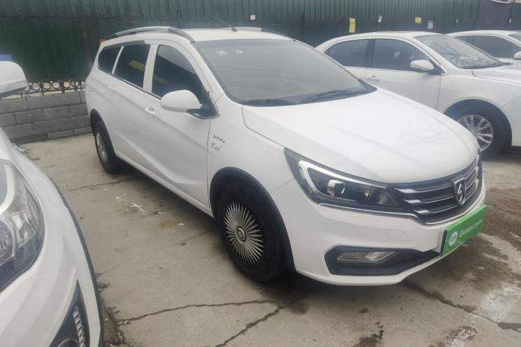Used Baojun 310W 2017 1.5L Manual Comfort Version China V
