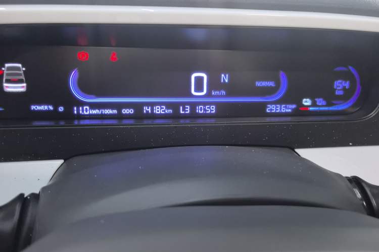 Used Geely Galaxy Panda 2025 210 km – Yuanqi Bear Odometer Close Up