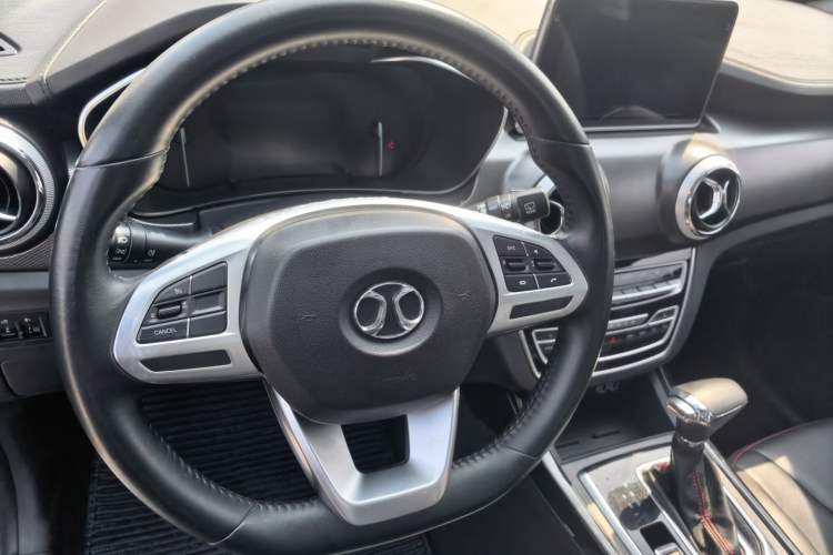 Used BAIC Beijing X5 2019 1.5T CVT Elite Version China VI
