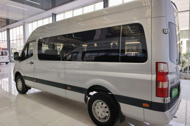 Used Foton Toano 2021 2.0T Manual Tongtu Extended-Wheelbase Mid-Roof 9-Seater 4F20TC3