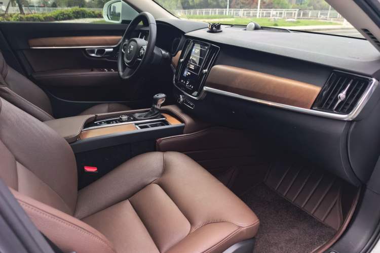 Used Volvo S90 2020 T5 Zhiyi Luxury Edition
