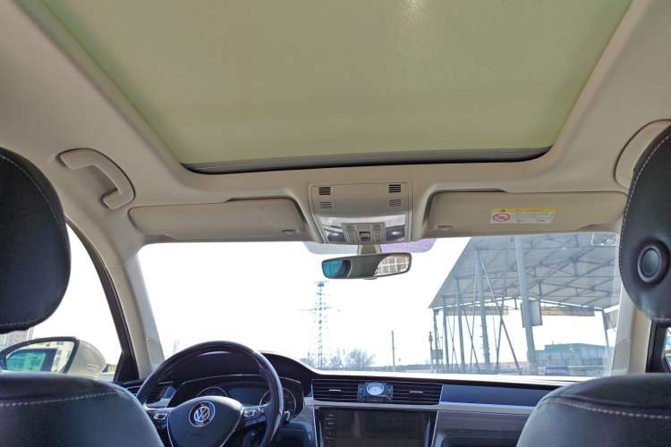 Used Volkswagen Phideon 2019 380TSI Two-Wheel Drive Business Edition China VI Standard
