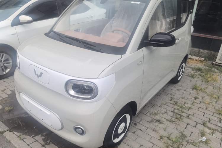 Used Wuling Hongguang MINIEV 2024 3rd Generation 215km Youth Edition

