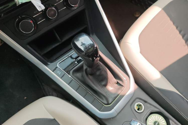 Used Volkswagen Polo 2019 Plus 1.5L Automatic Colorful Technology Edition Interior 4