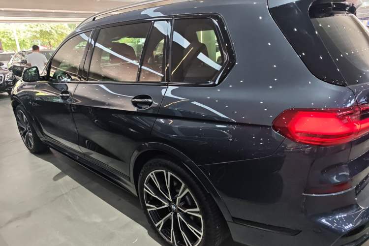 Used BMW X7 2019 xDrive40i Executive Model M Sport Package