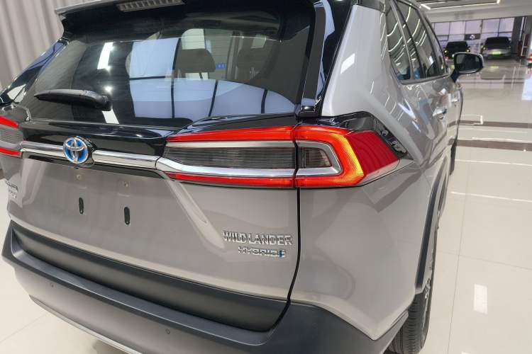 Used Toyota Wildlander 2023 Dual-Motor 2.5L E-CVT Four-Wheel Drive Prestige Edition Exterior 3