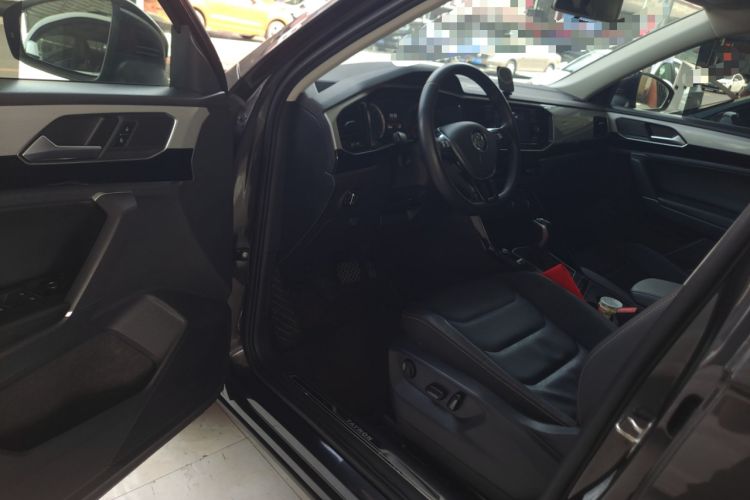 Used Volkswagen Tayron 2019 330TSI Two-Wheel-Drive Luxury Version China V Emission Standard Interior 3