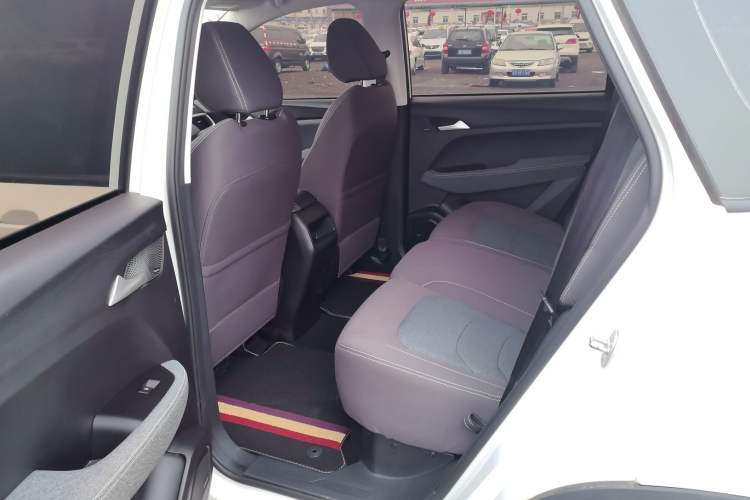 Used Baojun 530 2021 Global Car Anniversary Edition 1.5T Manual Comfort Model 5 Seats