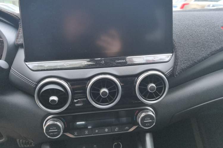 Used Nissan Sylphy 2023 1.6L CVT Enjoyment Edition Audio And AC Panel