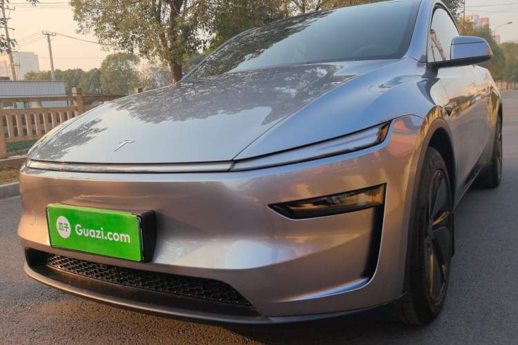 Used Tesla Model Y 2025 Updated Version Long-Range All-Wheel Drive